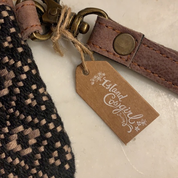 Island Cowgirl Wallet - Picture 3 of 5